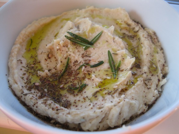 rosemary, garlic, and cannellini bean dip